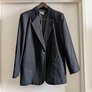 Vintage Sag Harbor Black 100% Wool Blazer with Velvet Collar - Size 16